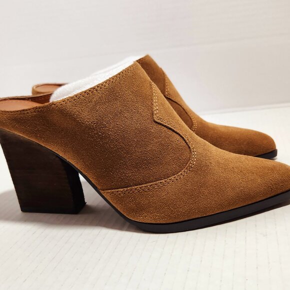 Donald Pliner Vama Heeled Mule Brown Suede - Picture 2 of 9